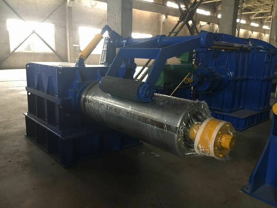 Uncoiler / Desbobinador / Devanador / Portabobina / Rebobinador / Recoiler hidraulico